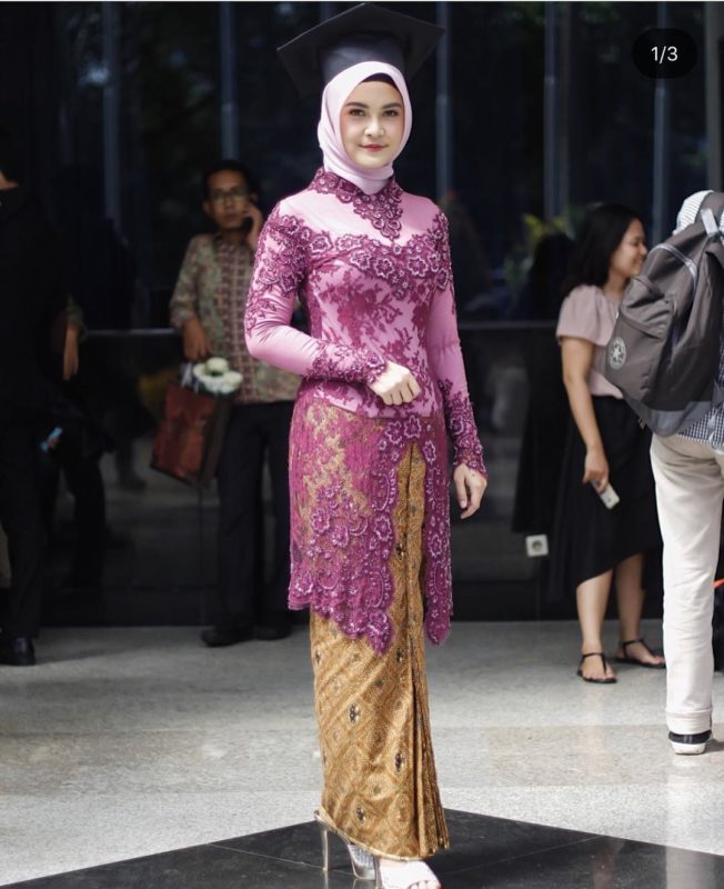 29 Inspirasi 5 Tips Memilih Model  Kebaya  Modern  Untuk 