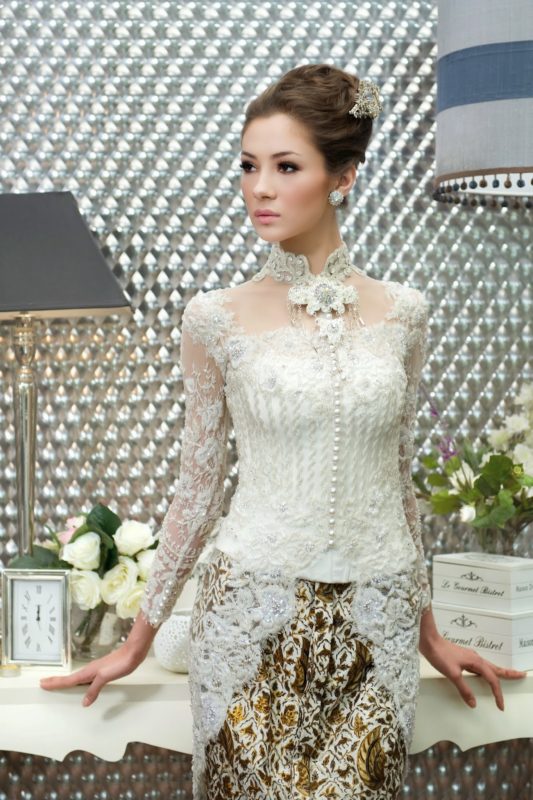 kebaya pengantin modern terbaru