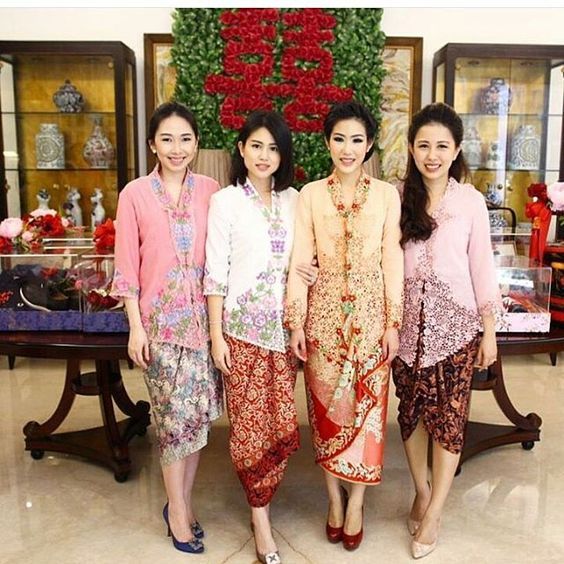 model kebaya bordir simpel dan elegan