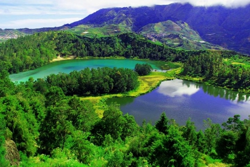 telaga pengilon dieng wonosobo